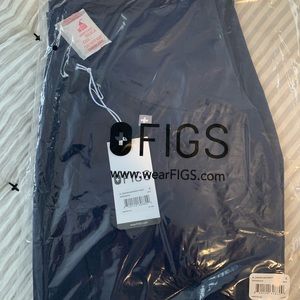 FIGS Maternity Joggers Navy NWT